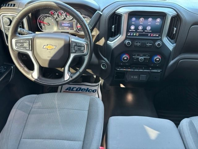 Used 2019 SILVER ICE METALLIC Chevrolet LT image 19