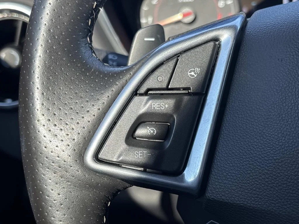 Used 2016 NIGHTFALL GRAY METALLIC Chevrolet 2SS image 17