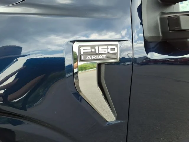 Used 2023 Blue Ford Lariat image 7