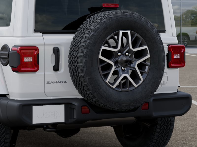 New 2026 Bright White Clear-Coat Exterior Paint Jeep Sahara image 22