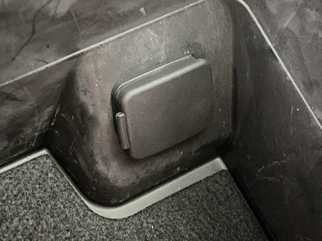 Used 2026 Agate Black Metallic Ford Active image 33