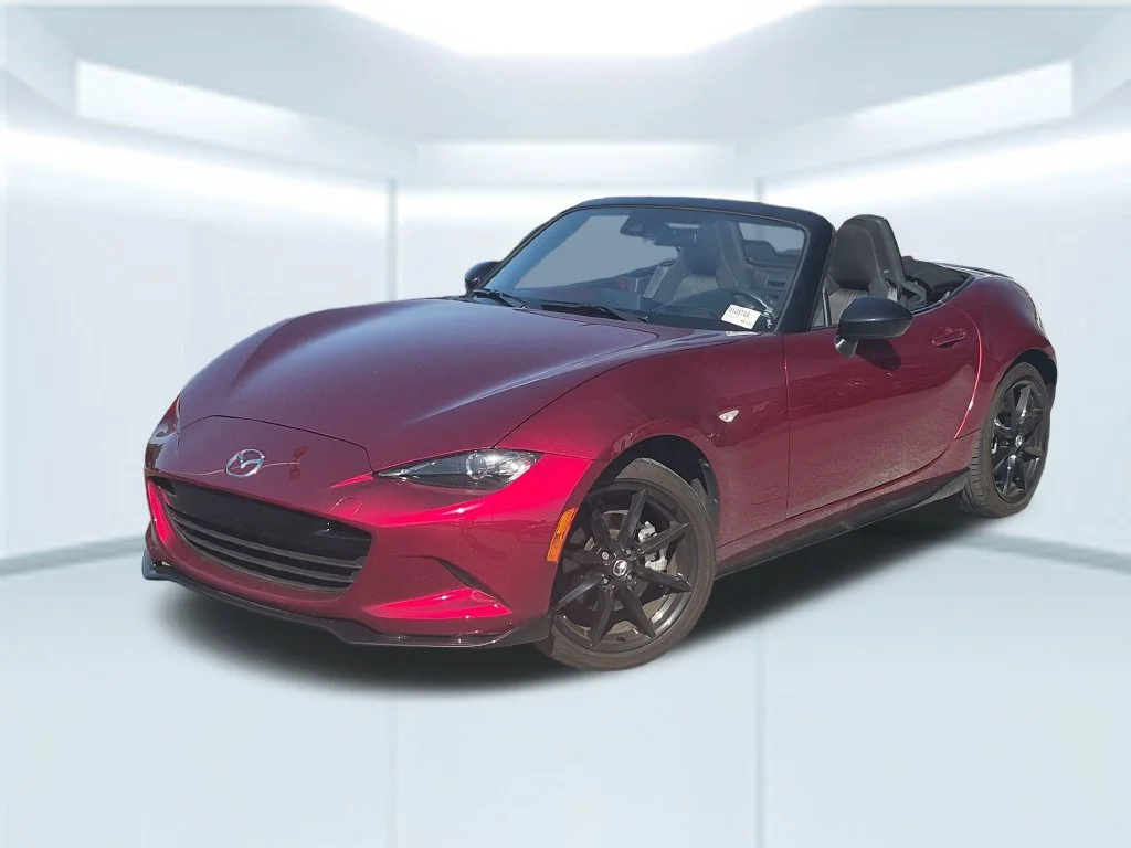 Used 2023 Red Mazda Club image 2