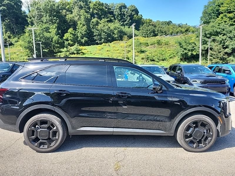 Used 2026 Black Kia X-Line EX image 5
