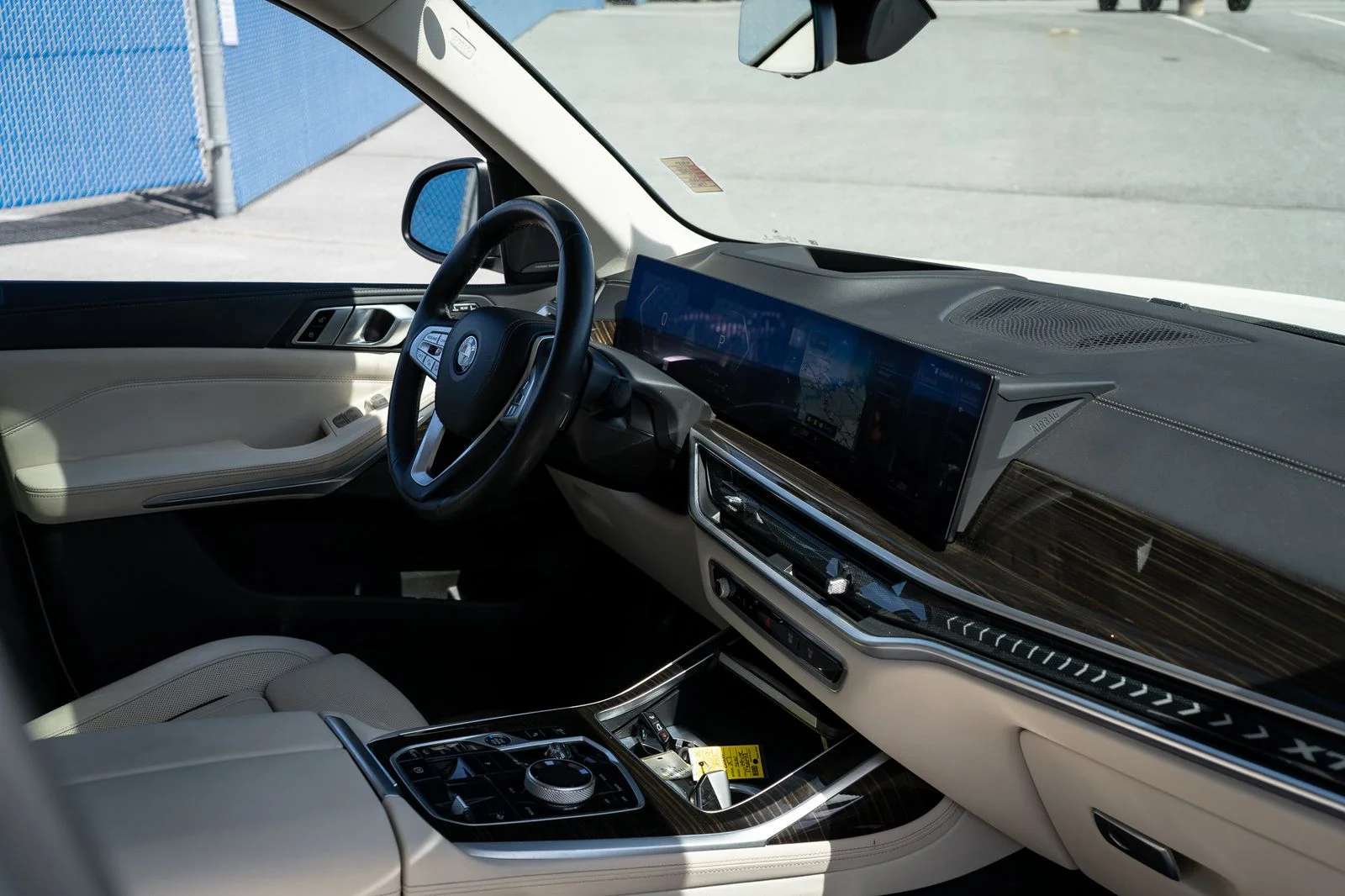 Used 2023 White BMW xDrive40i image 38