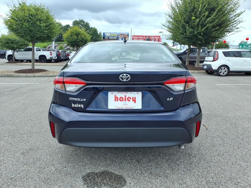 Certified Used 2025  Toyota LE image 6