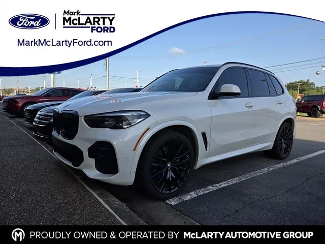 Used 2023 White BMW xDrive40i image 1