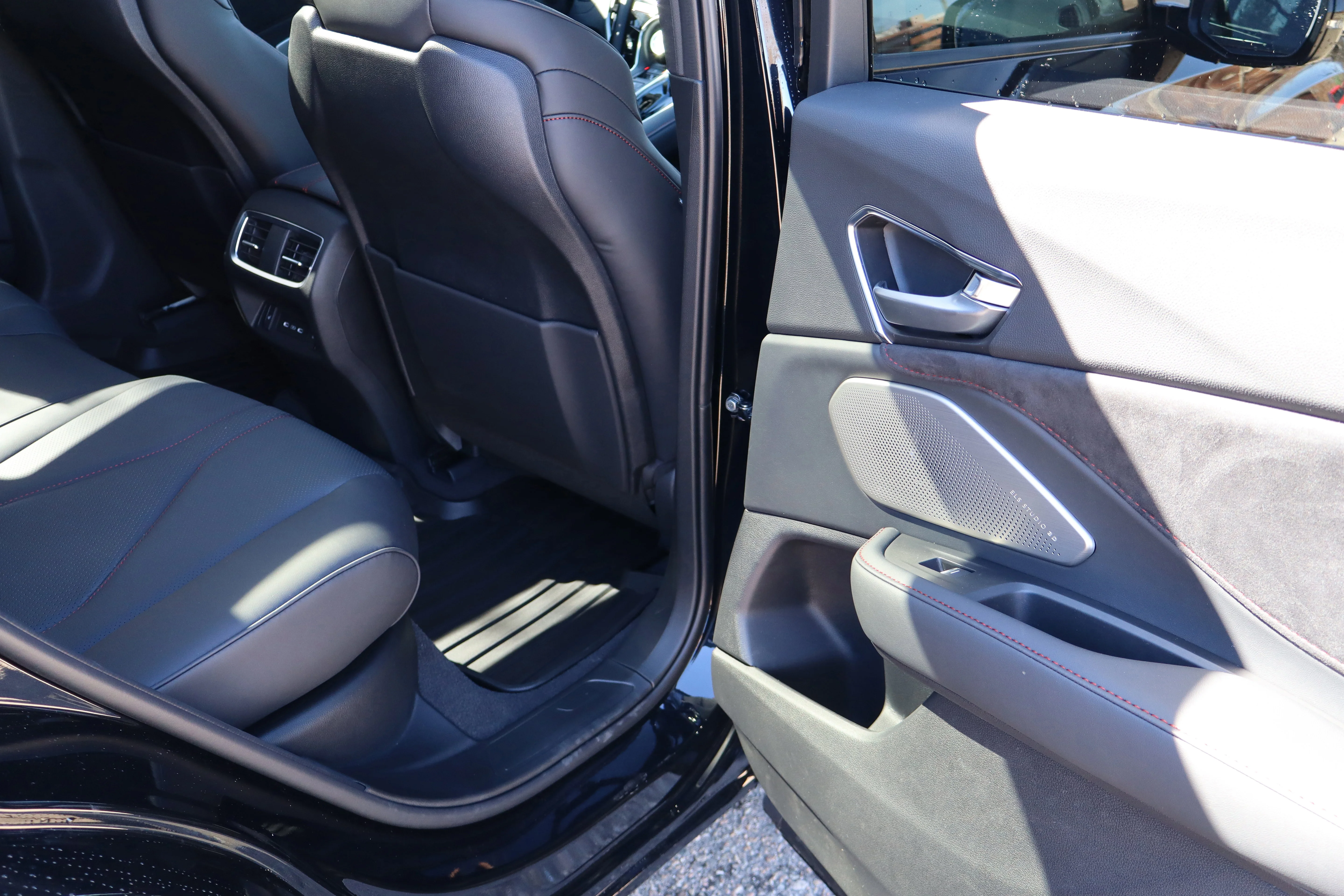 New 2026 Majestic Black Pearl Acura w/A-Spec Advance Package image 31