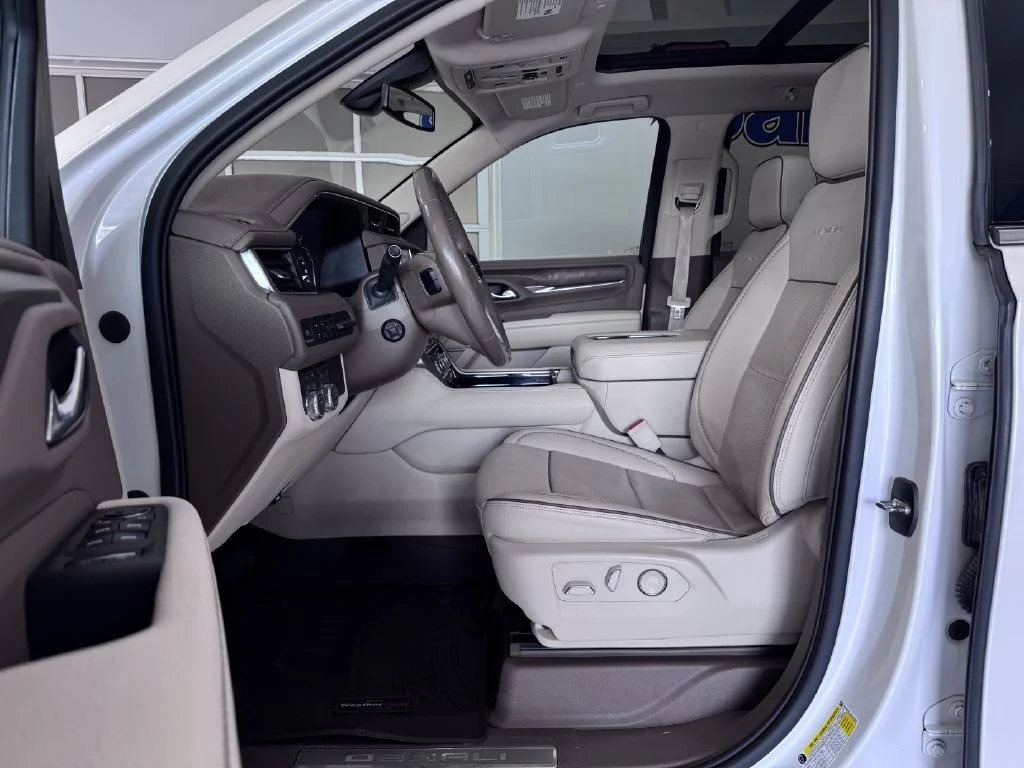 2021 GMC Yukon Denali - Photo 13