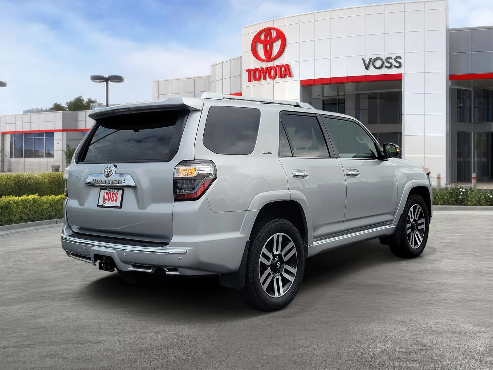 Certified Used 2024 Classic Silver Metallic Toyota Limited image 4