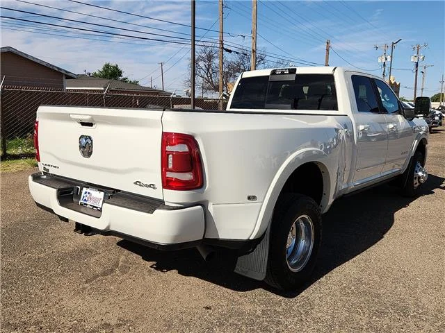 Used 2024 White RAM Limited 4x4 Crew Cab 8 ft. box 169.5 in. WB image 4