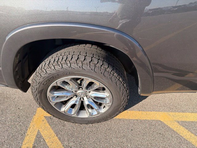 Used 2021 Granite Crystal Metallic Clearcoat Ram Laramie image 6