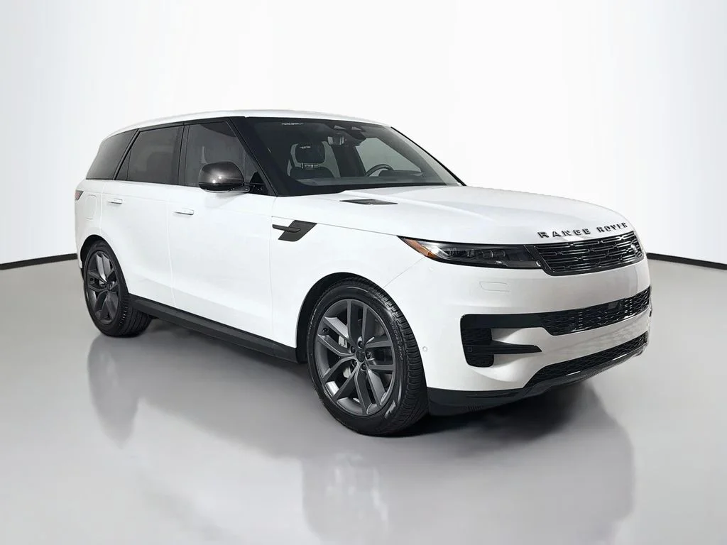 New 2026 Fuji White Land Rover SE image 3