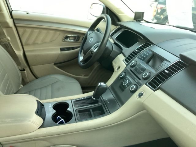 Used 2013 Oxford White Ford SE image 17