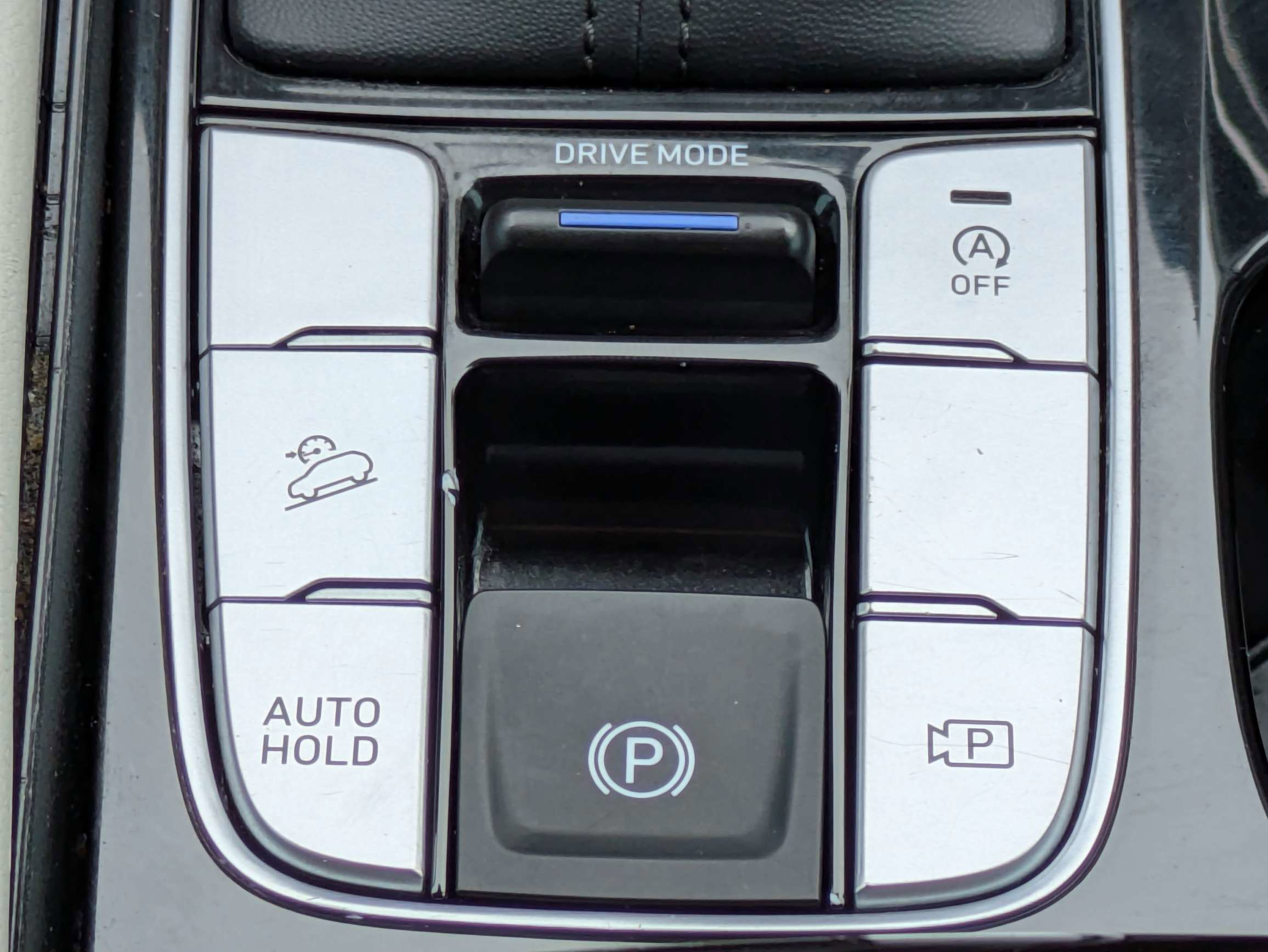 Used 2025 Atlantis Blue Hyundai SEL image 24