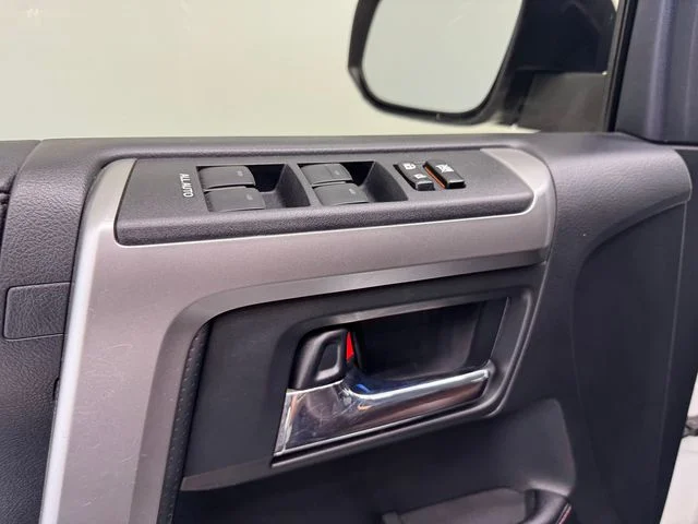 Used 2017 Blizzard Pearl Toyota Limited image 42