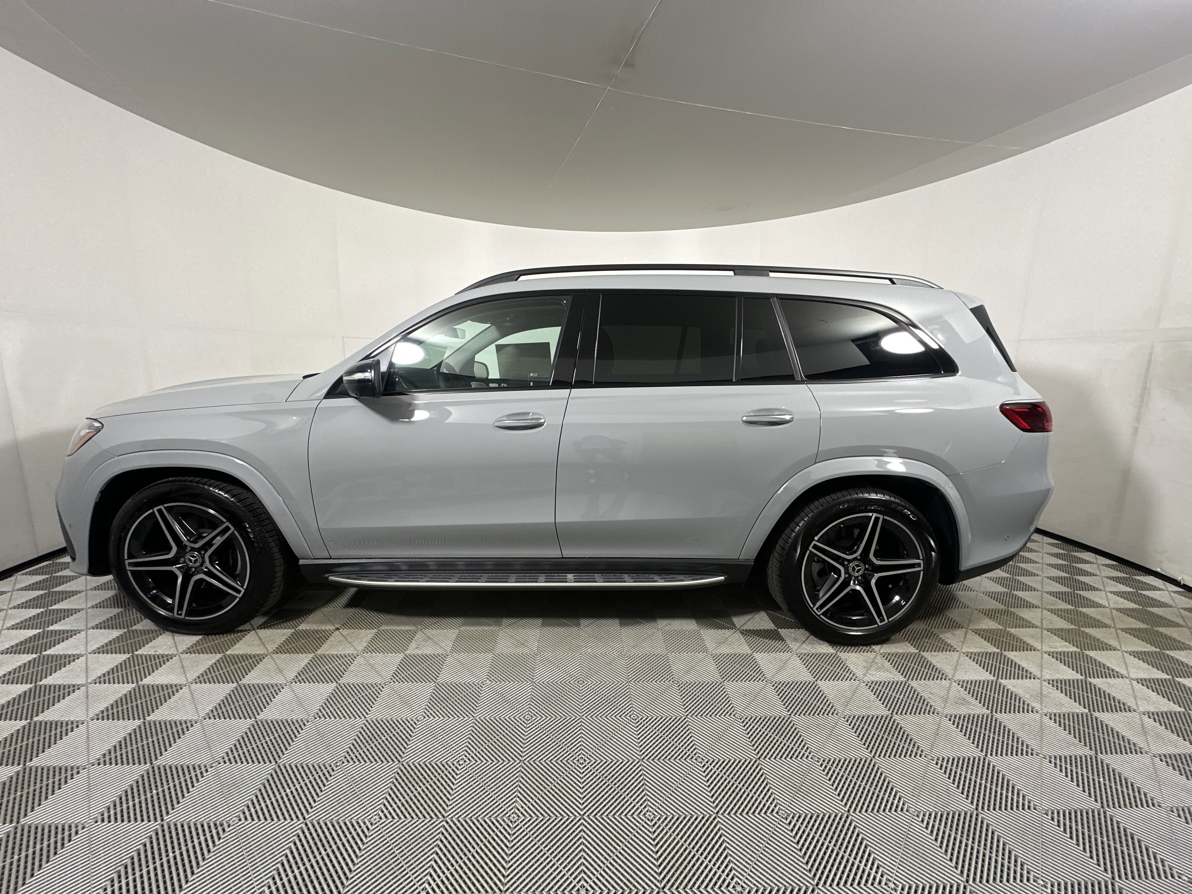 2026 Mercedes-Benz GLS Base - Photo 31