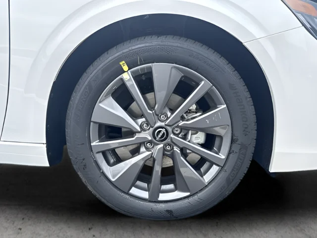 New 2026 White Nissan SL image 25