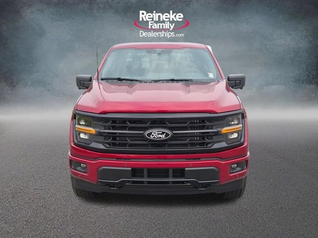 New 2026 Ruby Red Metallic Tinted Clearcoat Ford XLT image 2