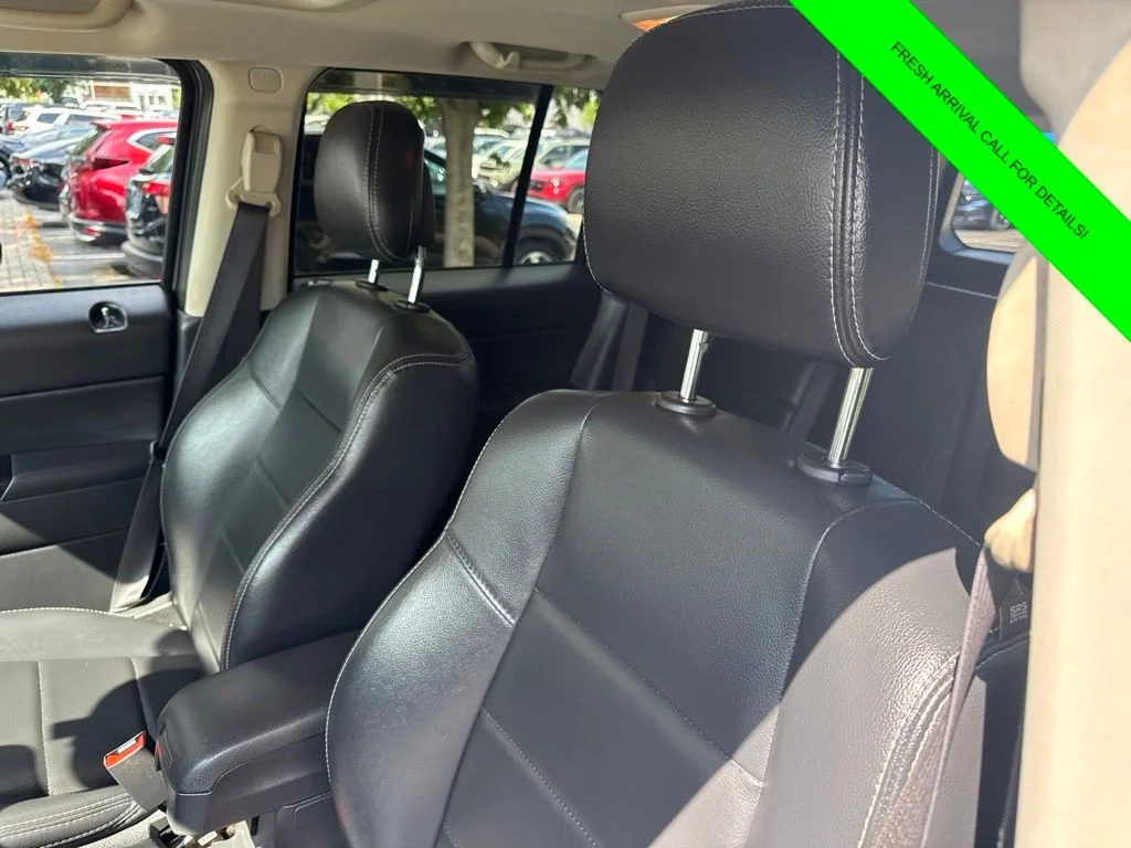 Used 2016 Crystal Metallic Jeep Latitude image 17