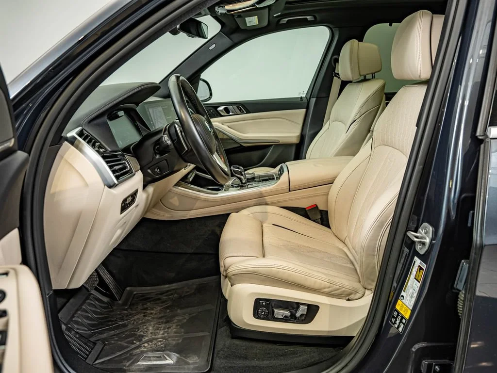 Used 2019 Arctic Gray Metallic BMW xDrive40i image 33