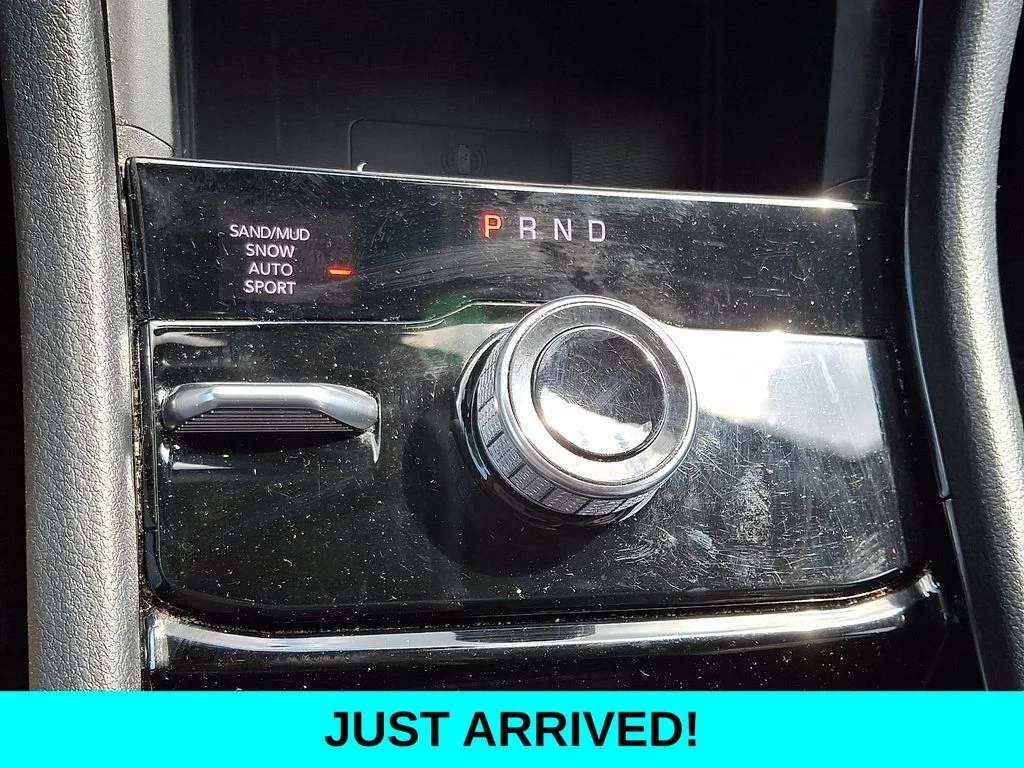Certified Used 2023 Silver Jeep Limited image 15
