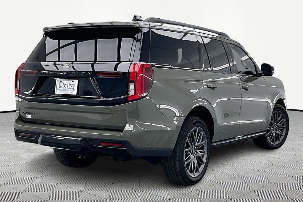 Used 2025 Ford Expedition Platinum with VIN 1FMJU1MG0SEA51571 for sale in Kansas City