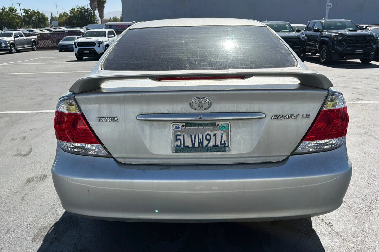 Used 2005 Silver Toyota LE image 6