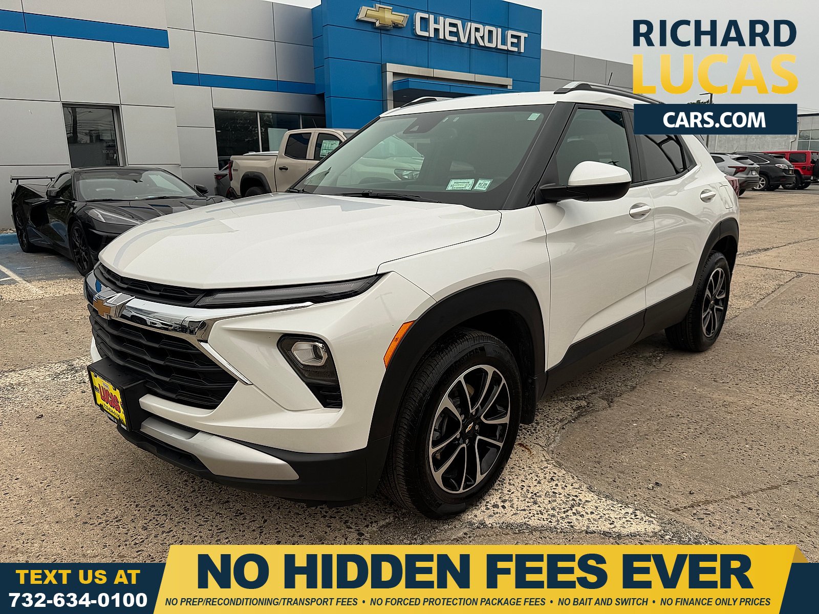 White (Iridescent Pearl Tricoat) 2024 Chevrolet Trailblazer SUV / Crossover Four-Wheel Drive