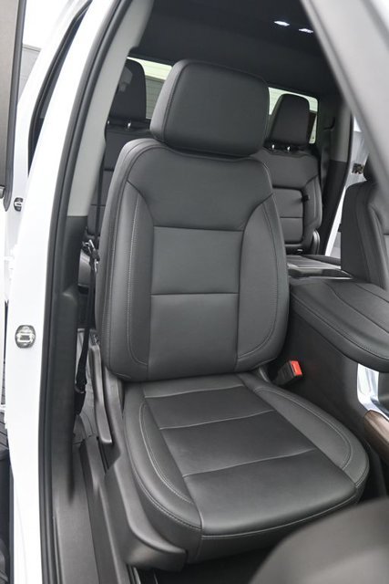 Used 2024 Summit White Chevrolet LT image 16