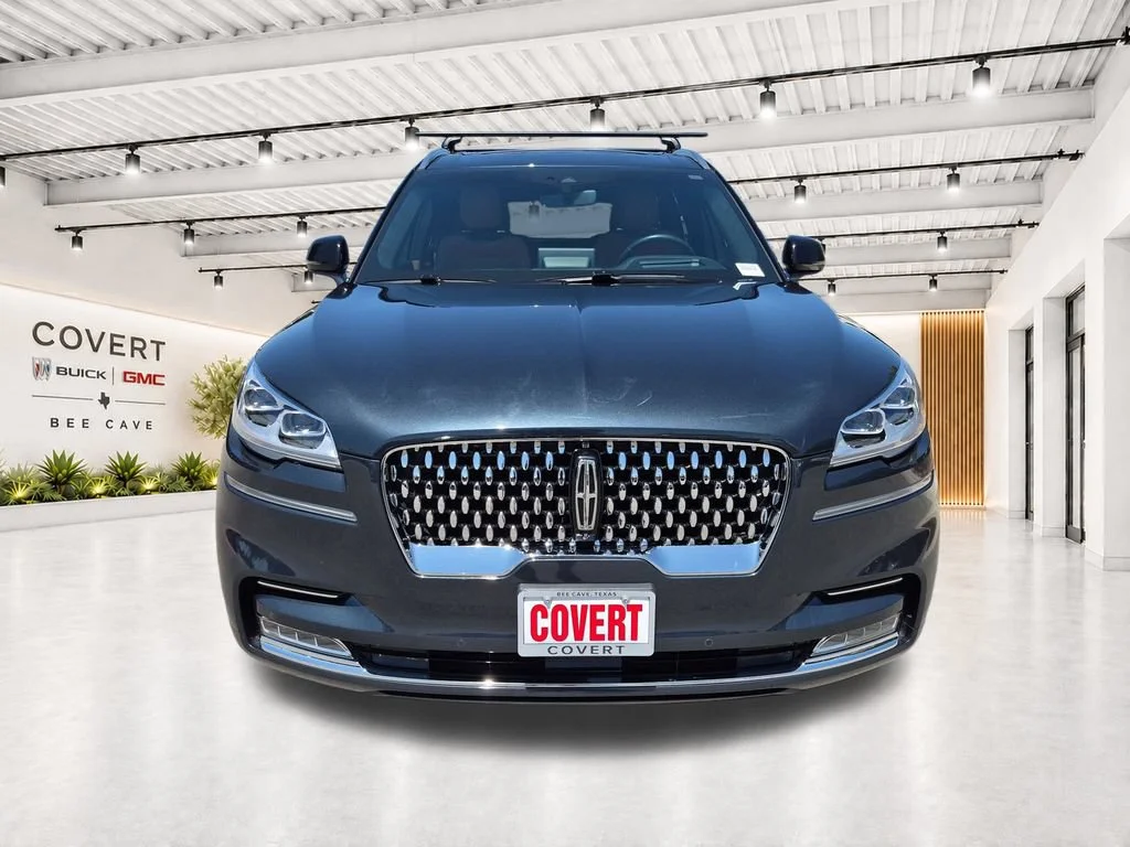 Used 2023  Lincoln Black Label image 3