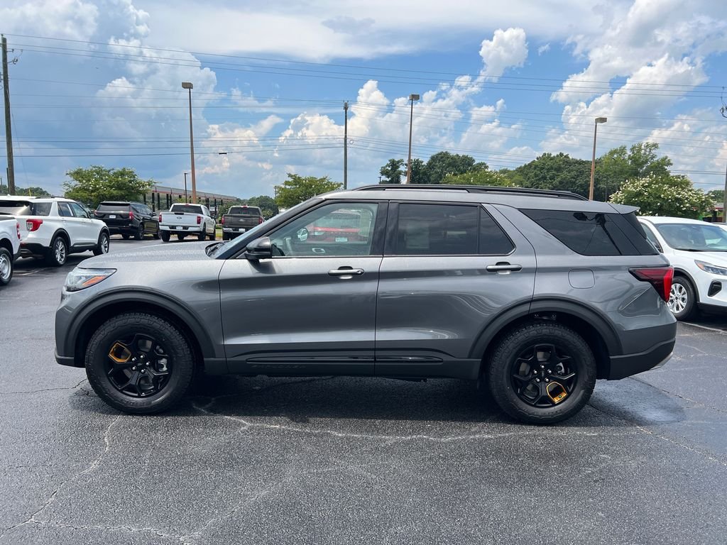 New 2026 Gray Ford Tremor image 4