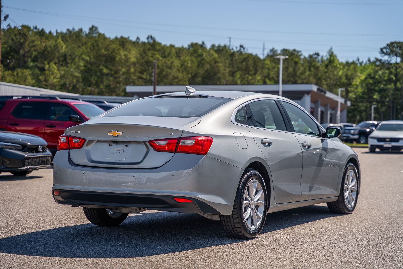 Used 2024 Gray Chevrolet LT image 7