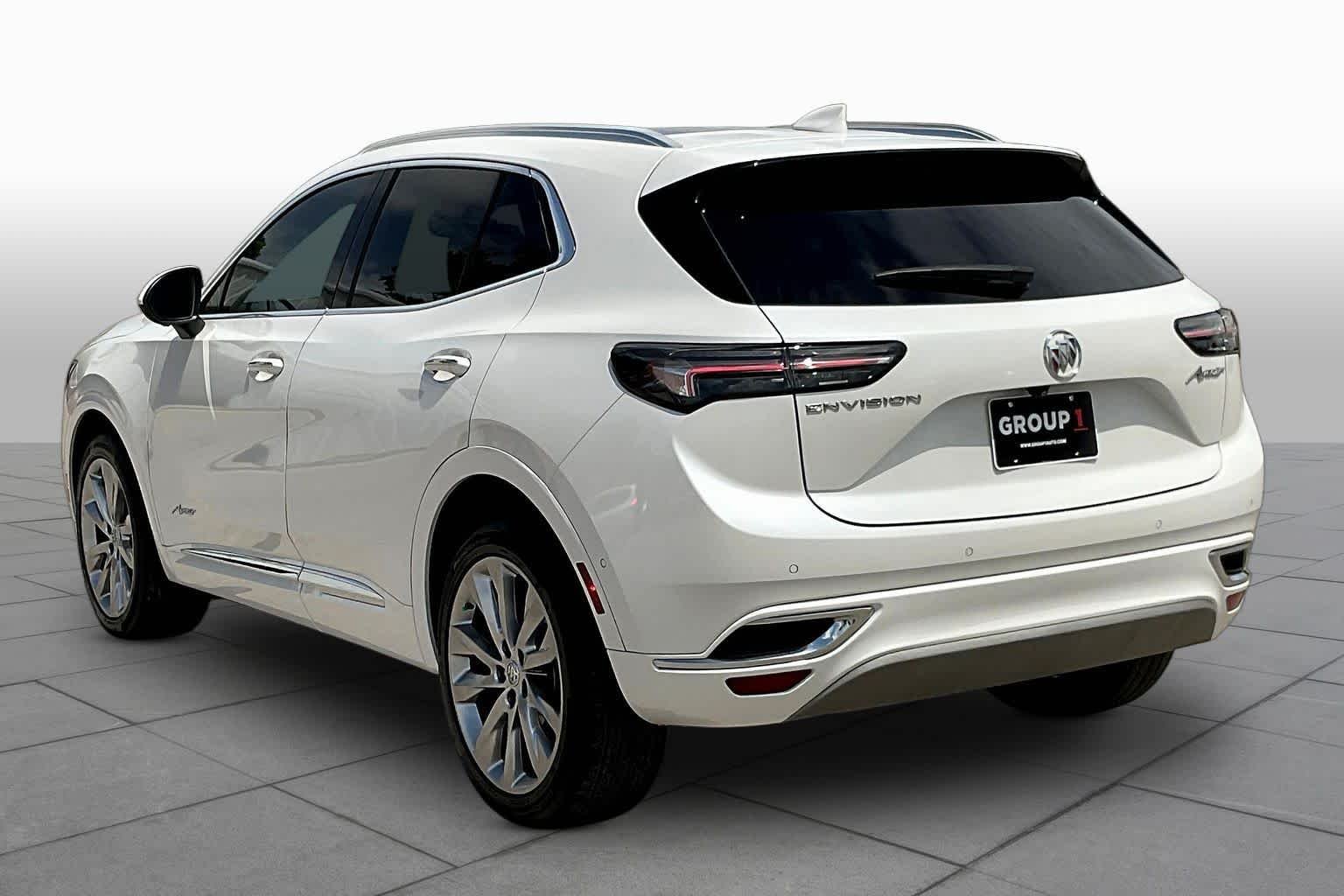 Used 2023 White Frost Tricoat Buick Avenir image 11