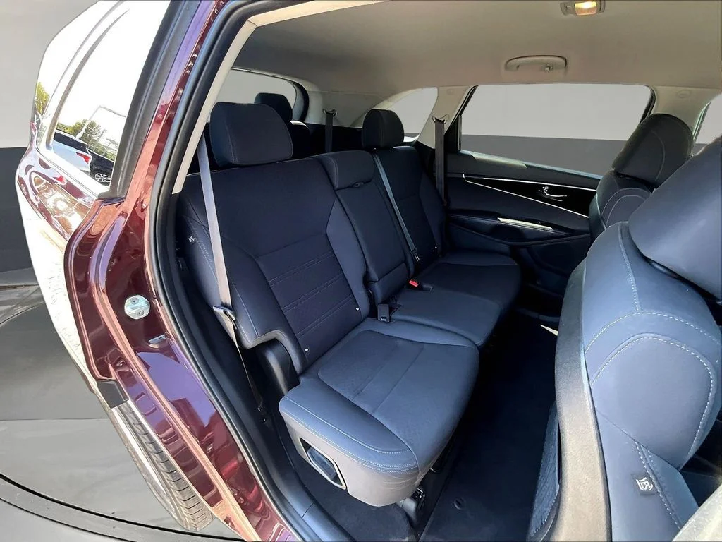 Certified Used 2017 Purple Kia LX image 27