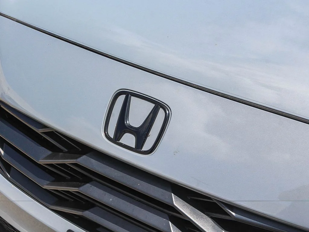 Used 2023  Honda Sport image 14