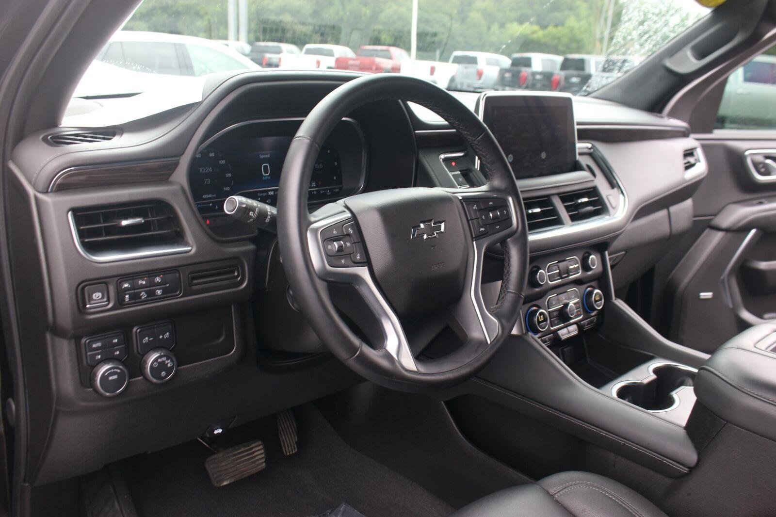 Used 2024 Black Chevrolet Z71 image 21