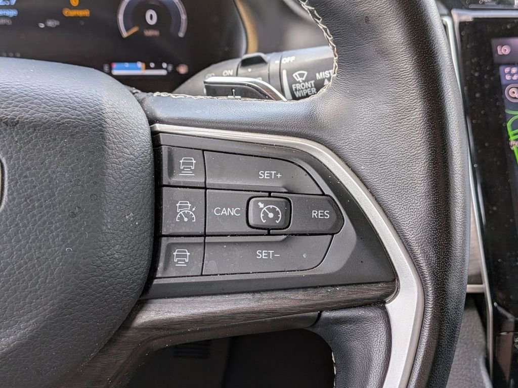 Used 2022 White Jeep Limited image 23