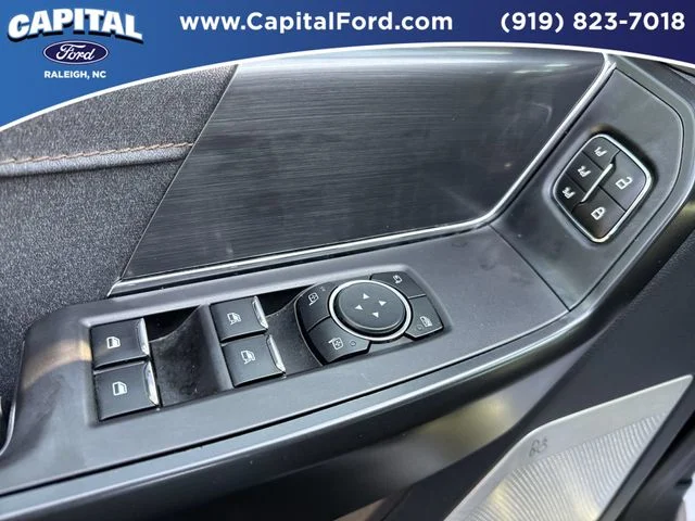 Used 2023 Silver Ford Raptor image 21