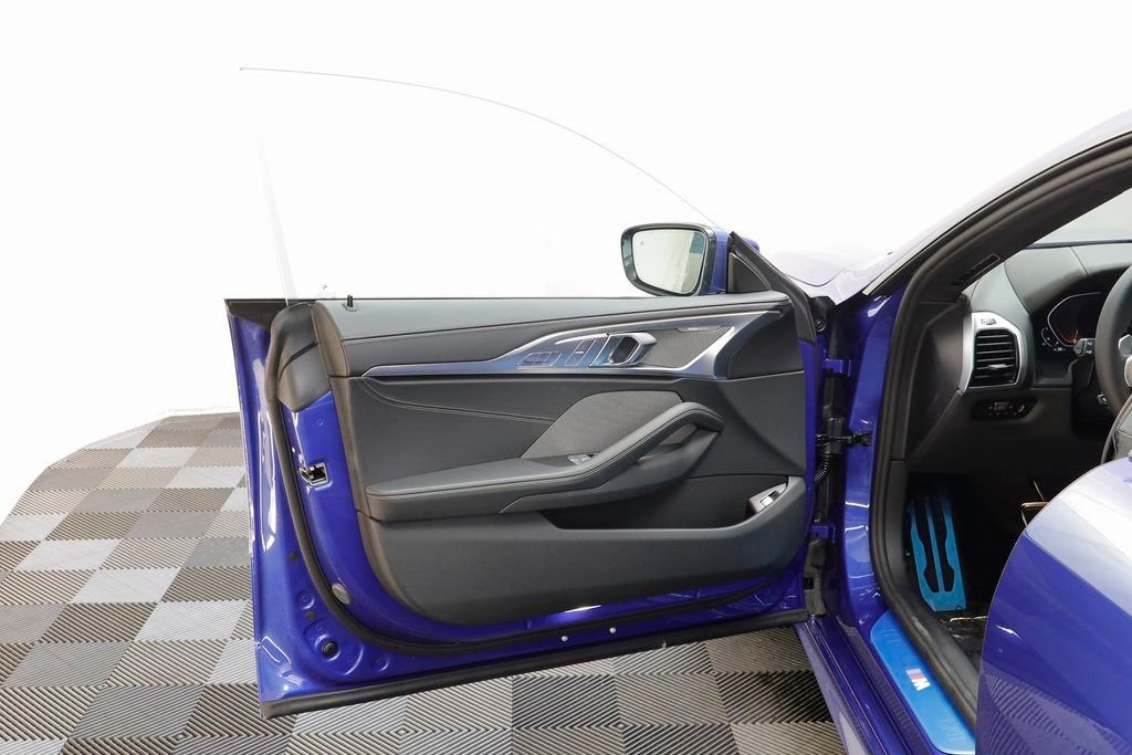 2026 BMW 8 Series 840i - Photo 5