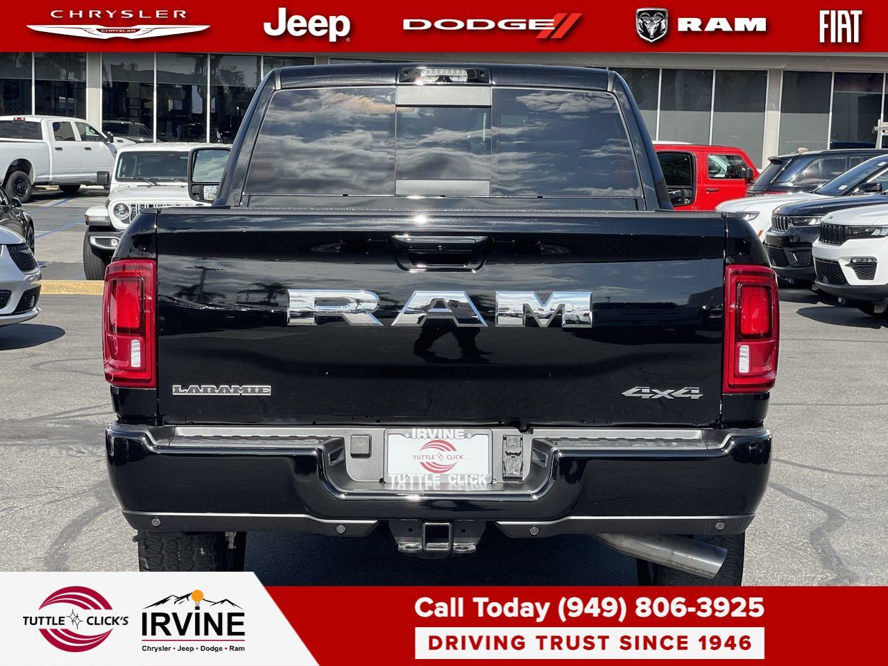 New 2026 Diamond Black Crystal Pearl-Coat Exterior Paint RAM Laramie image 5