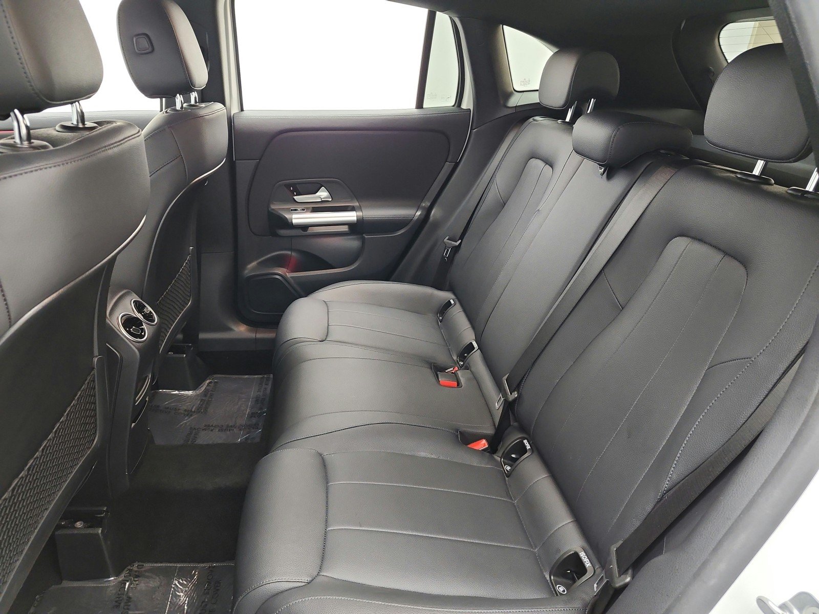 Certified Used 2023 Polar White Mercedes-Benz GLA 250 4MATIC® SUV image 20