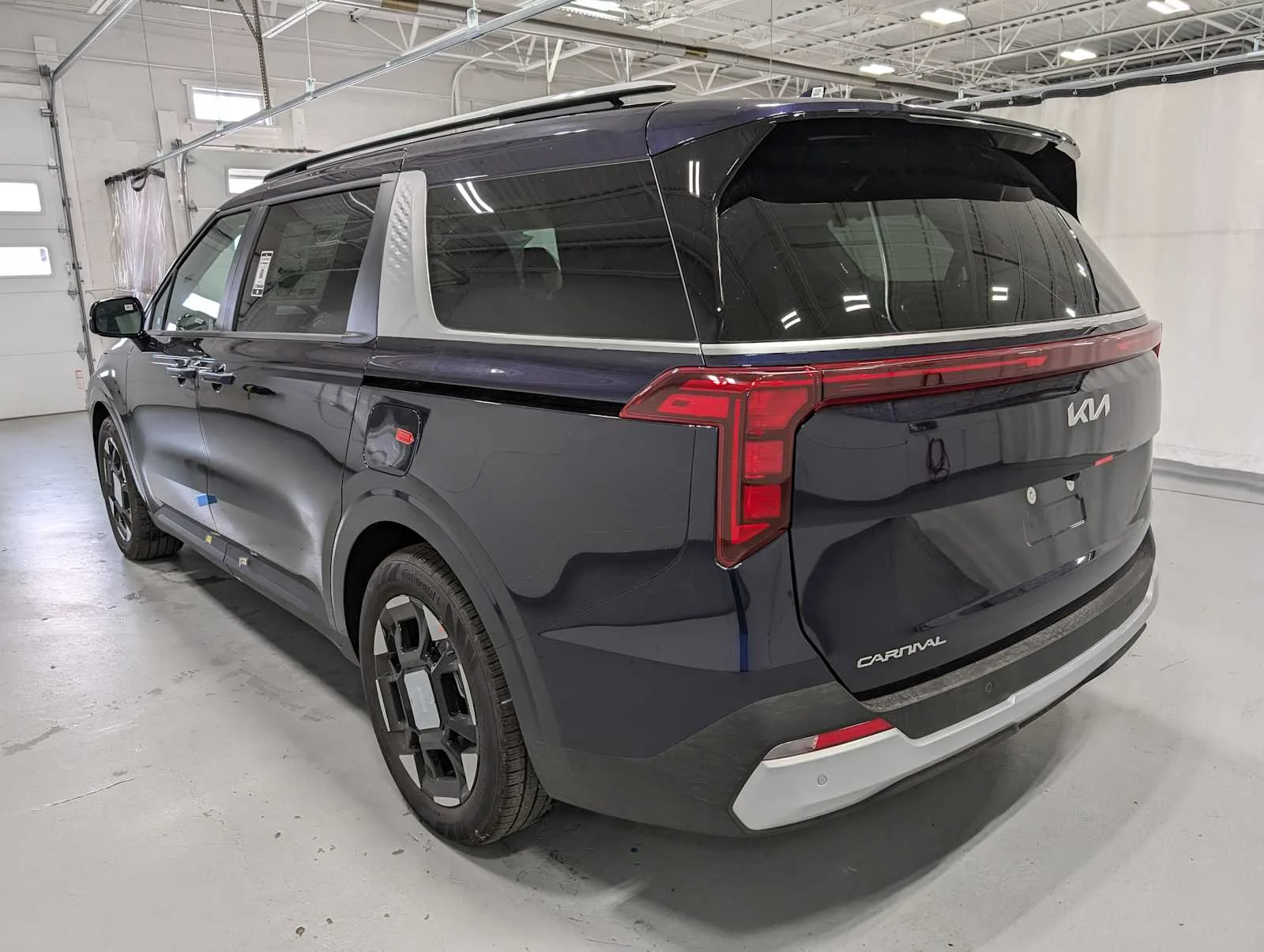 2026 Kia Carnival EX - Photo 10