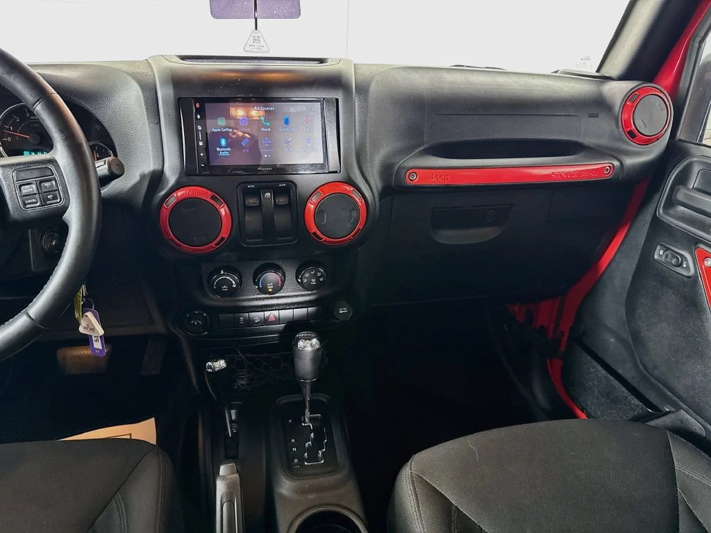 Used 2015 Red Jeep Sport image 26
