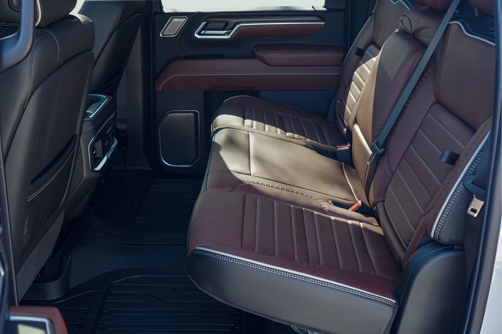2026 GMC Sierra 3500HD Denali Ultimate - Photo 20