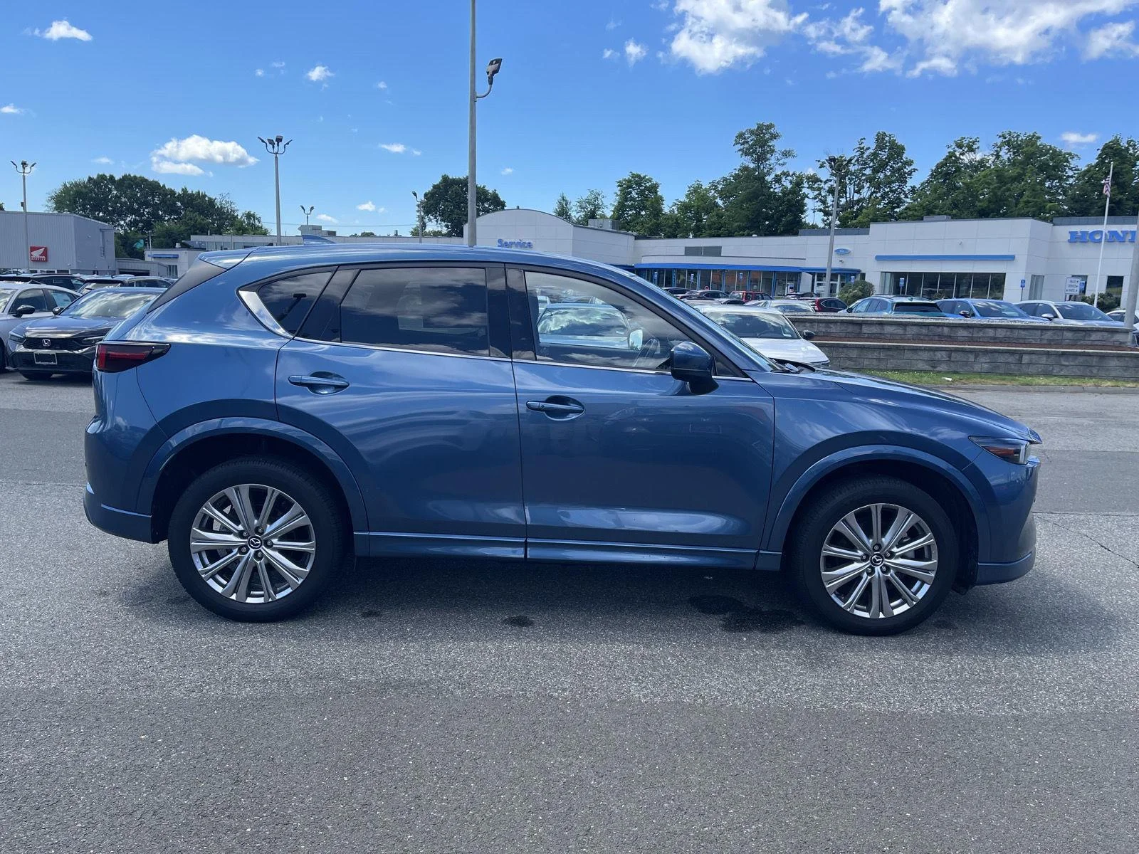 Used 2023 Eternal Blue Mica Mazda 2.5 Turbo Signature image 21