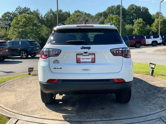 New 2026 Bright White Clearcoat Jeep Latitude image 6