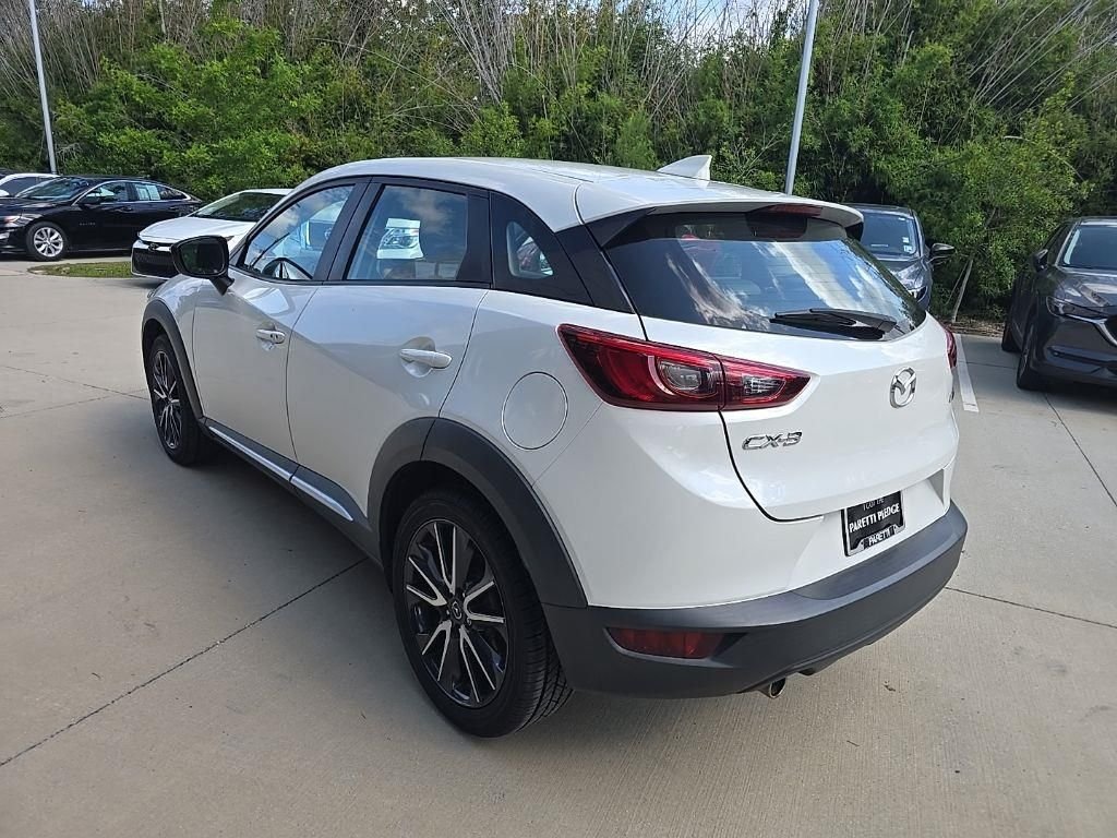 Used 2018  Mazda Grand Touring image 4