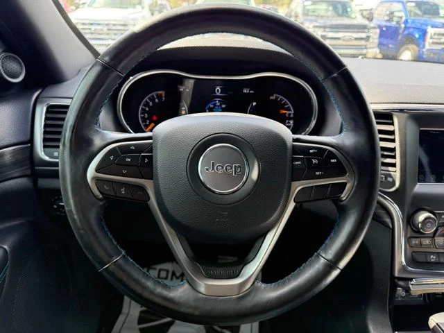 Used 2019 Sting Gray Clearcoat Jeep Laredo image 21