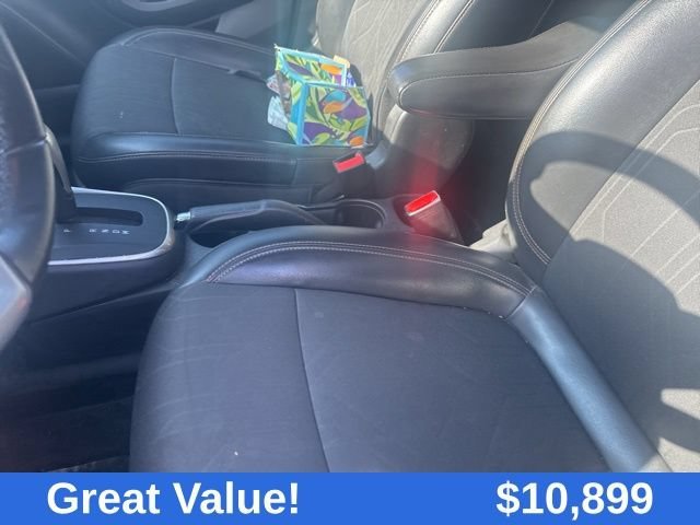 Used 2018 SILVER ICE METALLIC Chevrolet LT image 41
