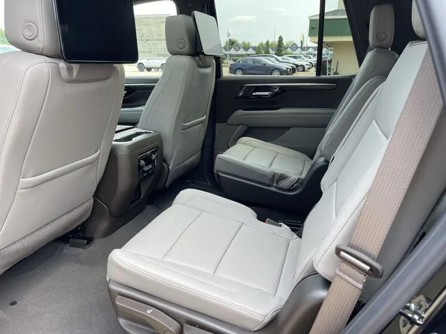 2026 Chevrolet Tahoe Z71 - Photo 13